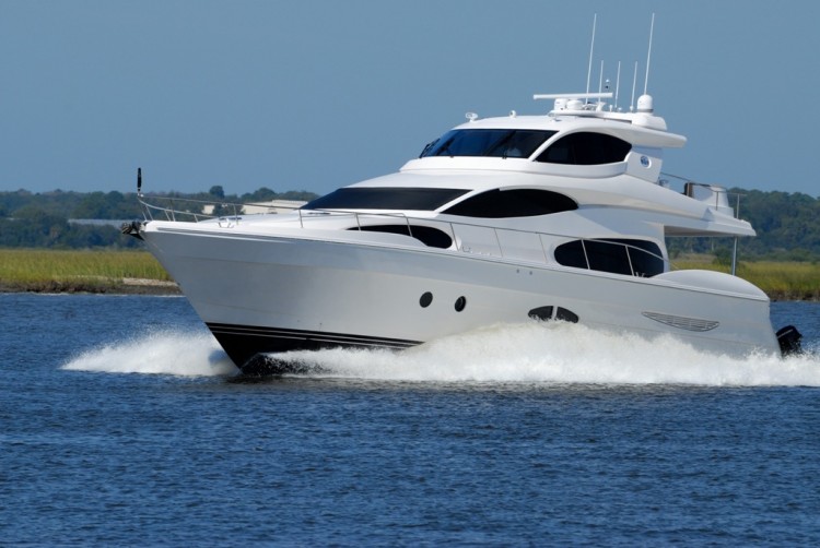 Rent a Yacht in Dubai